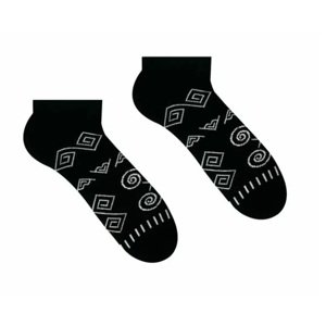 Unisex členkové ponožky Čičmany čierne HestySocks (veľkosť: 35-38)